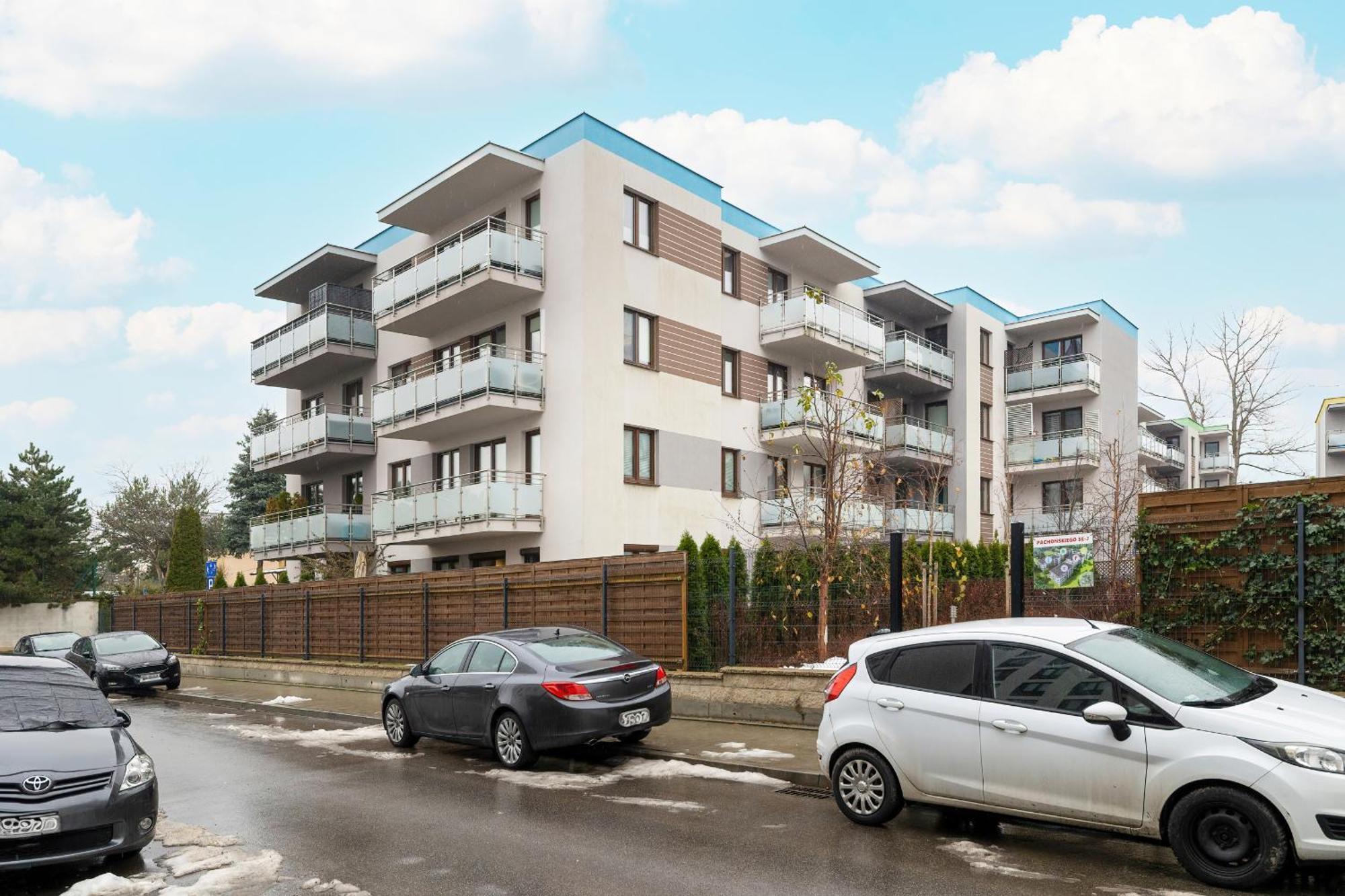 Cozy Pachonskiego With Balcony And Parking By Renters Kraków